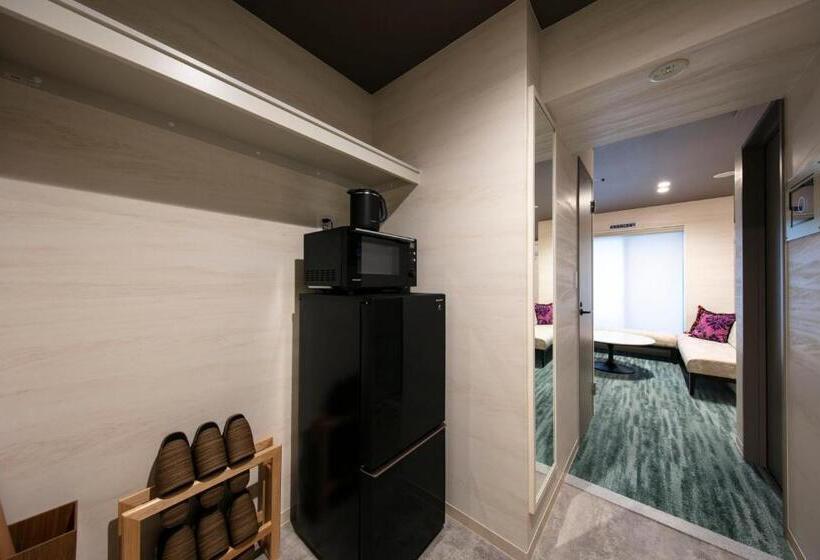 اتاق استاندارد سه نفره, Grand Base Takamatsu