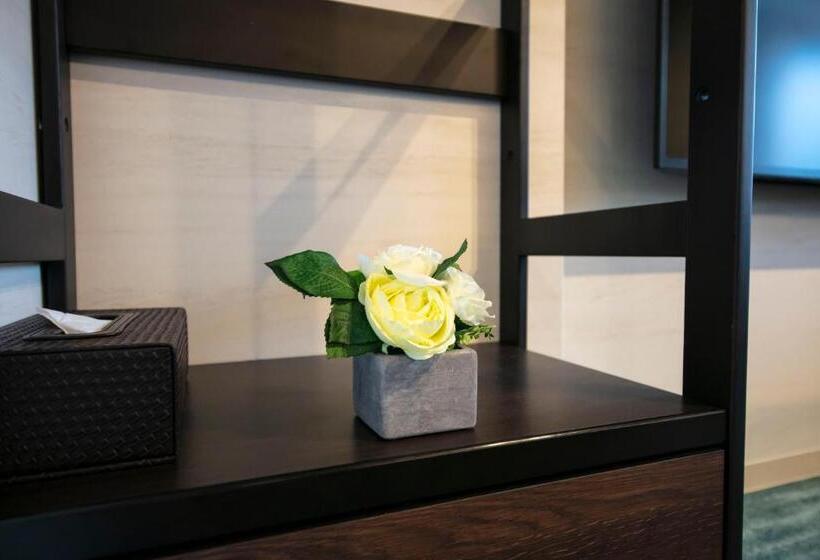 اتاق استاندارد سه نفره, Grand Base Takamatsu