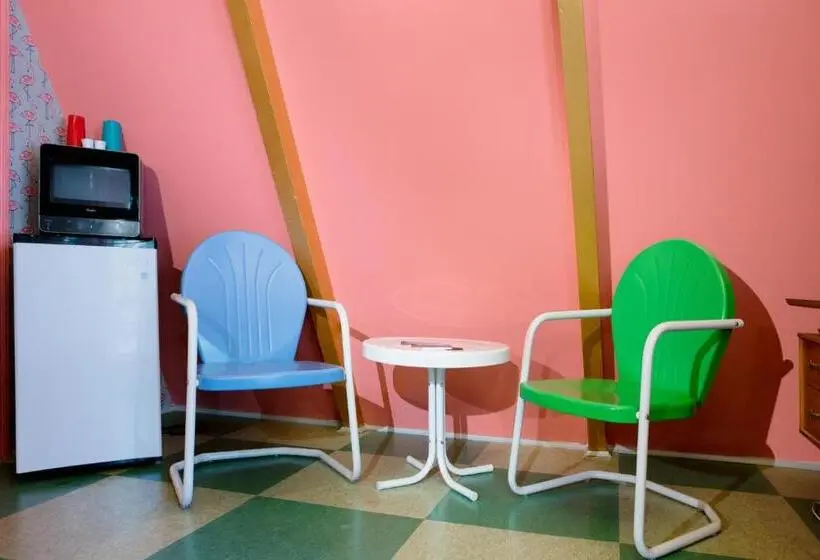 デラックスルーム, Hicksville Pines Chalets & Motel