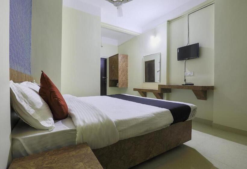 اتاق استاندارد, Collection O Hotel Kaku