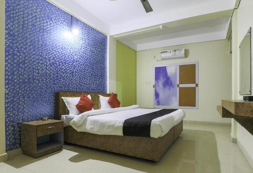 اتاق استاندارد, Collection O Hotel Kaku