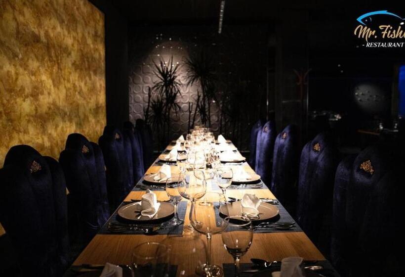 اتاق استاندارد سه نفره, Diamond Prishtina