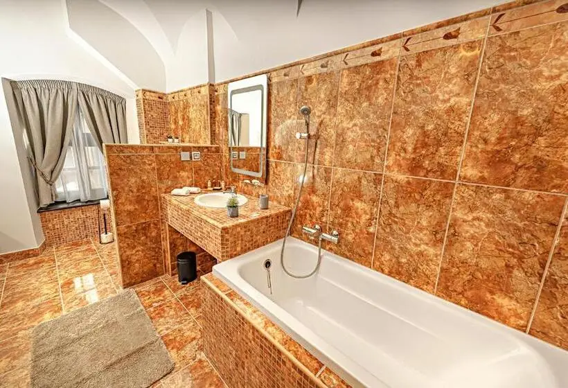 سوییت لوکس, Boutique Hotel & Spa Doma U Nás Entry Aquacity Free
