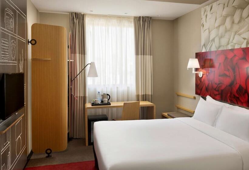 景色の見えるダブルベッドスタンダードルーム, Ibis Jeddah City Center