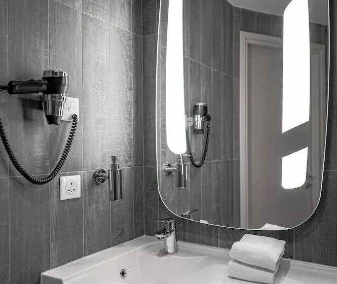 اتاق استاندارد با چشم‌انداز, Ibis Jeddah City Center