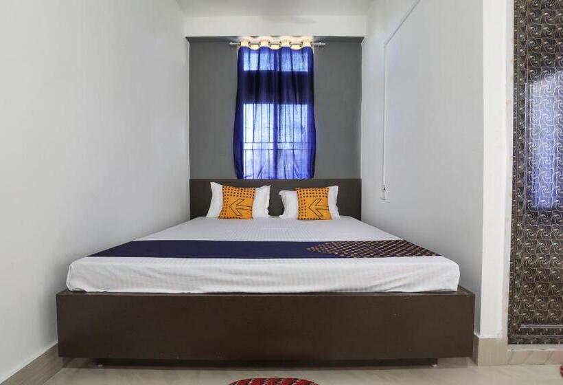 三人经典房间, Spot On 64662 Hill View Guest House