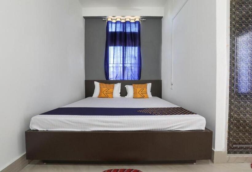 三人经典房间, Spot On 64662 Hill View Guest House