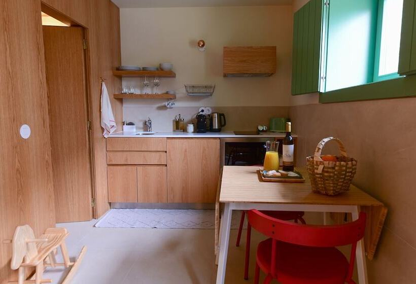 Студия Superior, Vila Coura