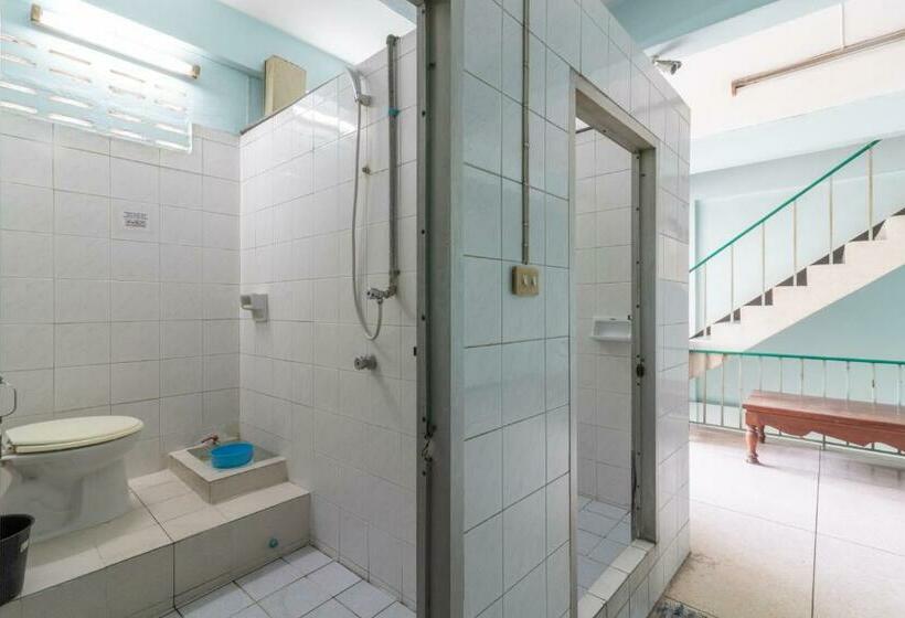 اتاق استاندارد, 7 Holder Guesthouse