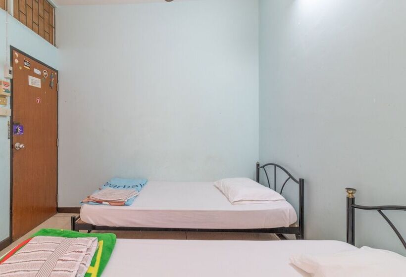 اتاق استاندارد, 7 Holder Guesthouse