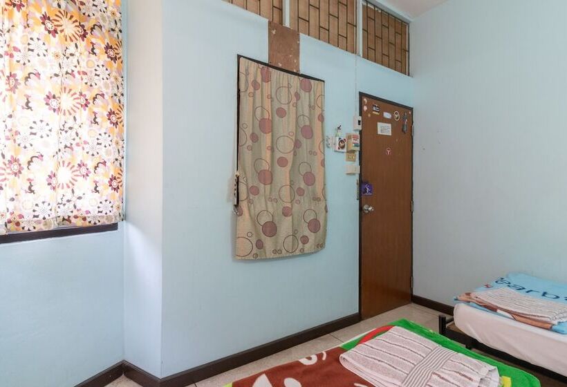 اتاق استاندارد, 7 Holder Guesthouse