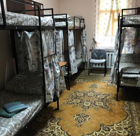 Cama em Quarto Compartilhado, хостел тихий дворик