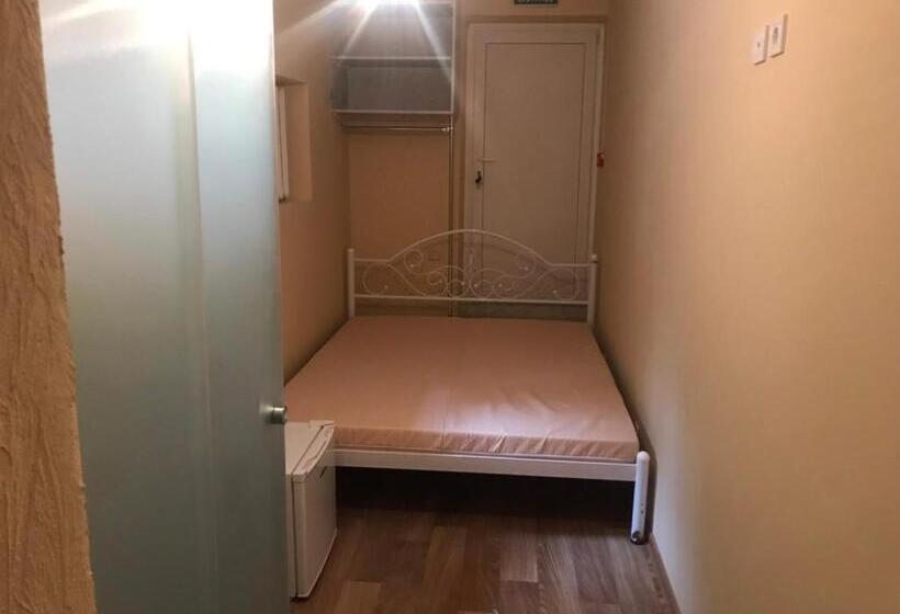 اتاق لوکس, адмирал хостел