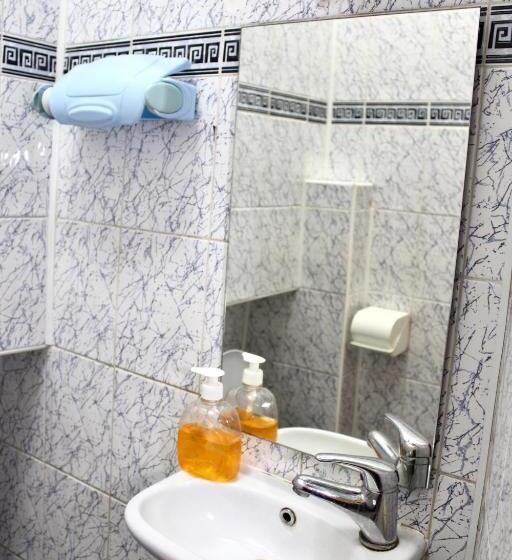 اتاق لوکس, адмирал хостел