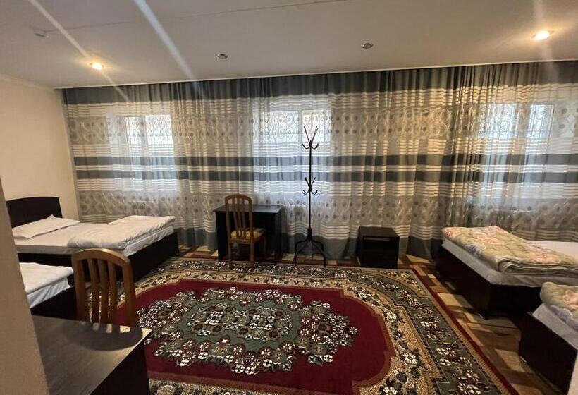 اتاق استاندارد چهار تخته, Koonjak