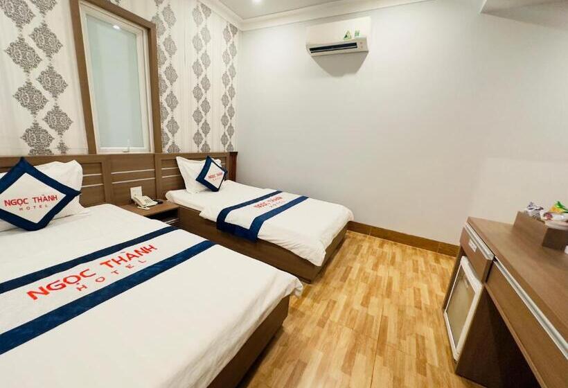 اتاق استاندارد با چشمانداز, Khách Sạn Ngọc Thành 2