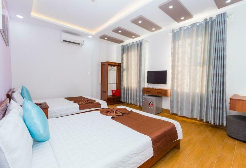 اتاق لوکس, Th Quy Nhơn