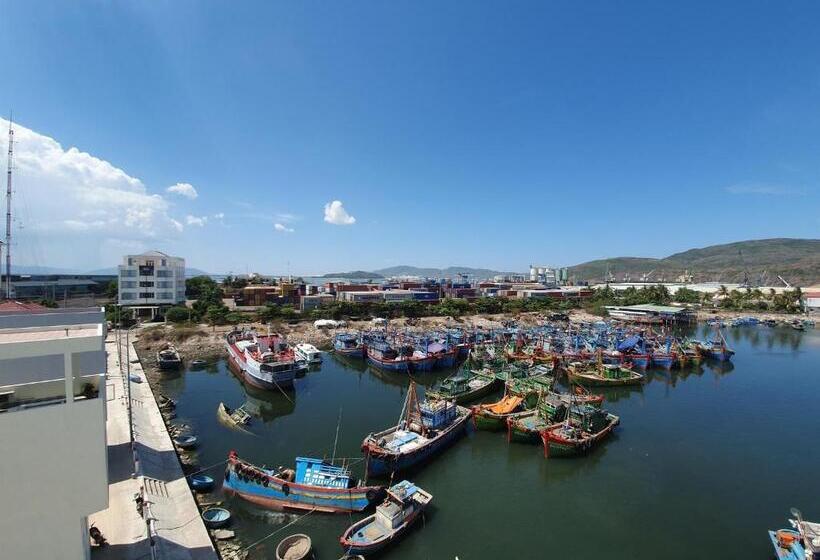 اتاق استاندارد با چشمانداز دریا, Th Quy Nhơn