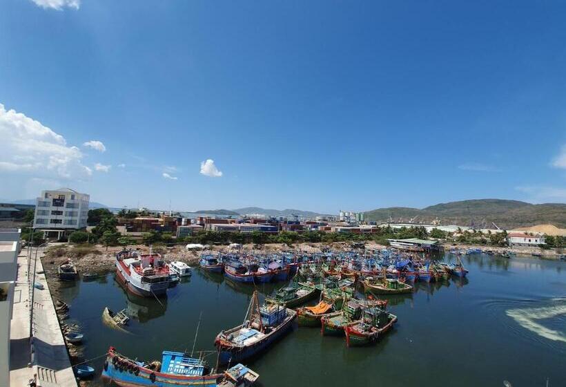 اتاق استاندارد با چشمانداز دریا, Th Quy Nhơn