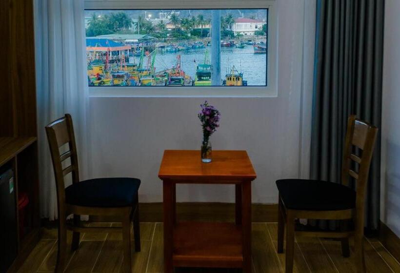 اتاق استاندارد با تخت بزرگ, Th Quy Nhơn