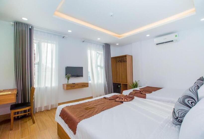 اتاق لوکس, Th Quy Nhơn