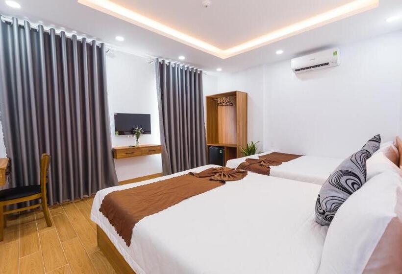 اتاق لوکس, Th Quy Nhơn