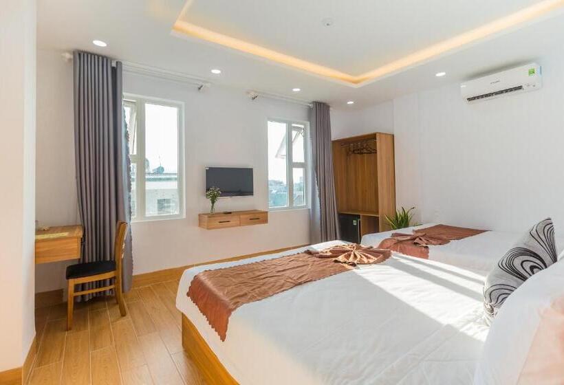 اتاق لوکس, Th Quy Nhơn