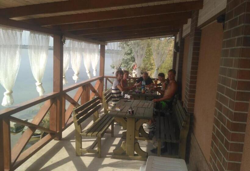 اتاق خانوادگی, лиманский берег