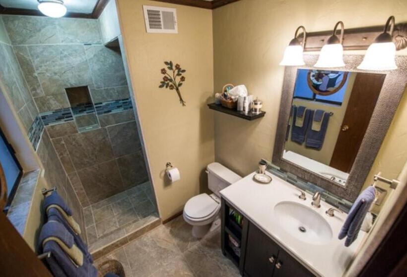 غرفة ديلوكس سرير كينج, Canyon Colors Bed And Breakfast