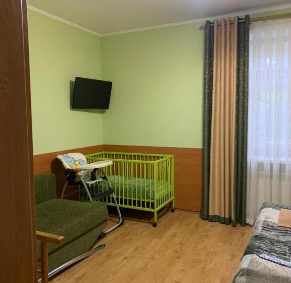 اتاق خانوادگی, каприз