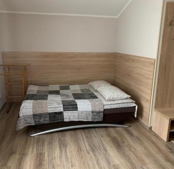 اتاق استاندارد چهار تخته, каприз