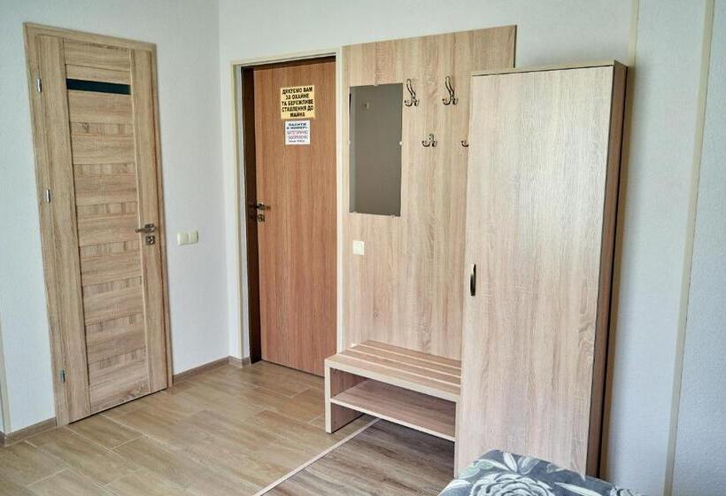 اتاق استاندارد سه نفره, каприз