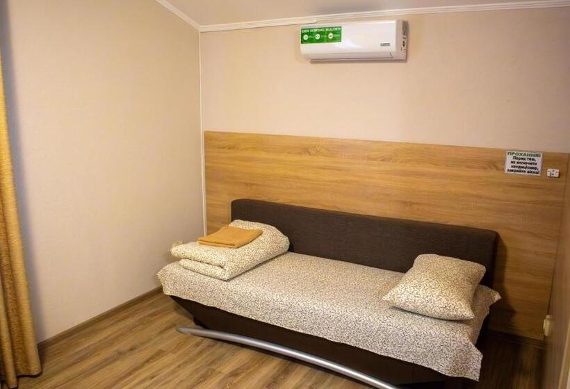 اتاق استاندارد چهار تخته, каприз