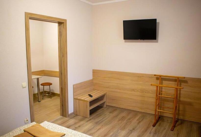 اتاق استاندارد سه نفره, каприз