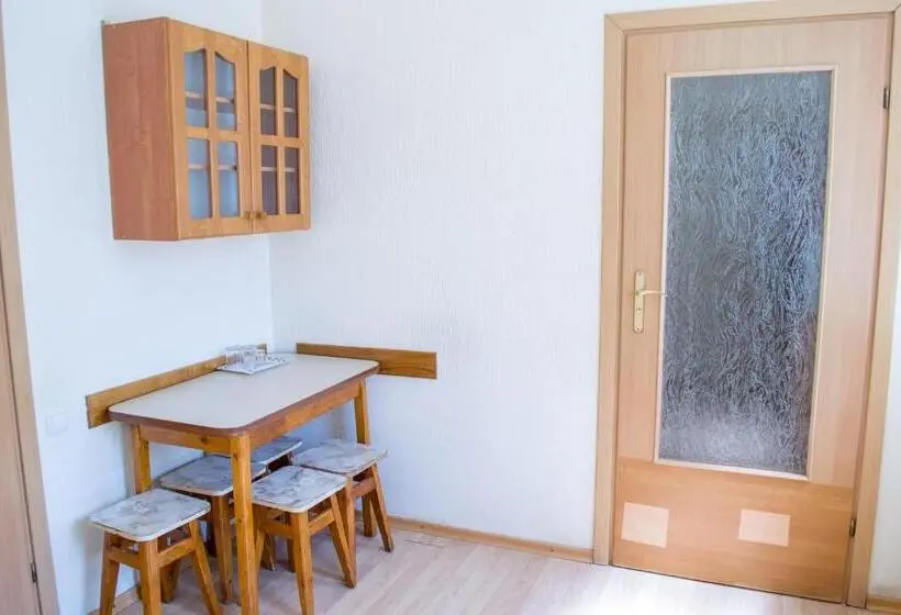 اتاق کلاسیک سه تخته, каприз