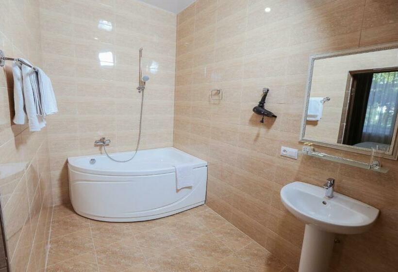 低层单卧公寓, Abaata