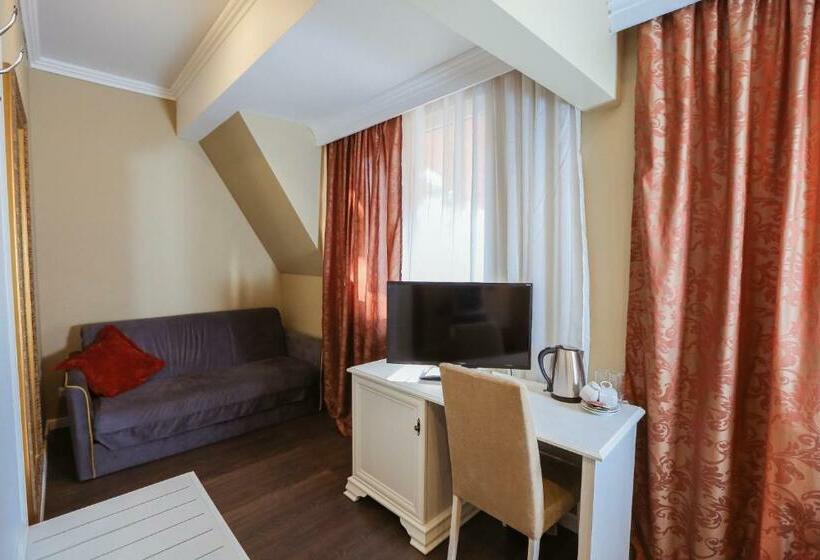 带阳台的高级房间, Abaata