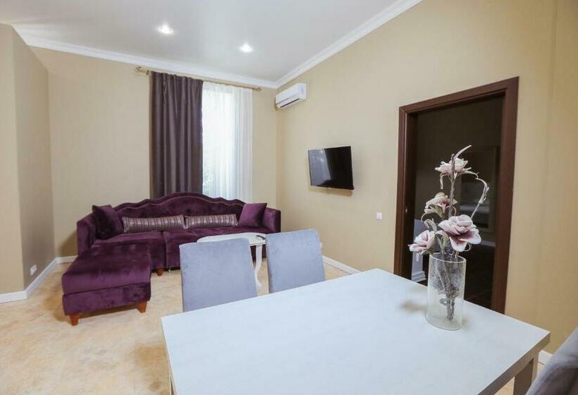 低层单卧公寓, Abaata