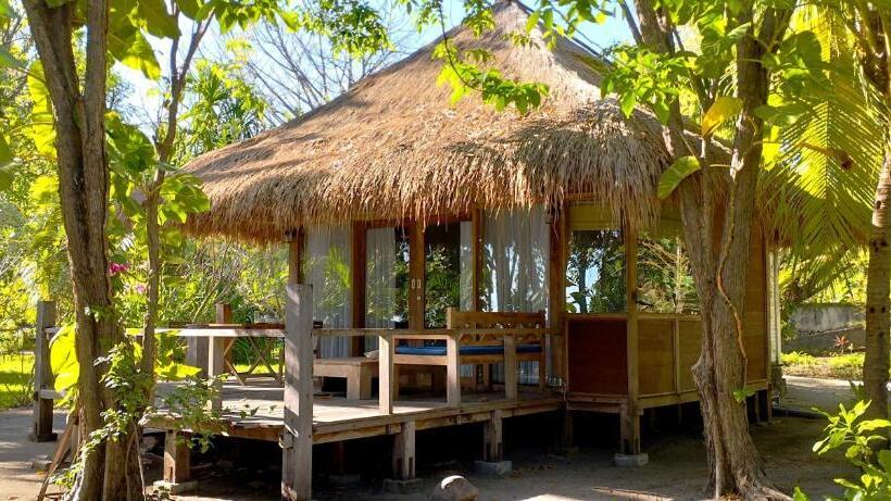 オーシャンビューのスタンダードバンガロー, Amrita Maumere Resort