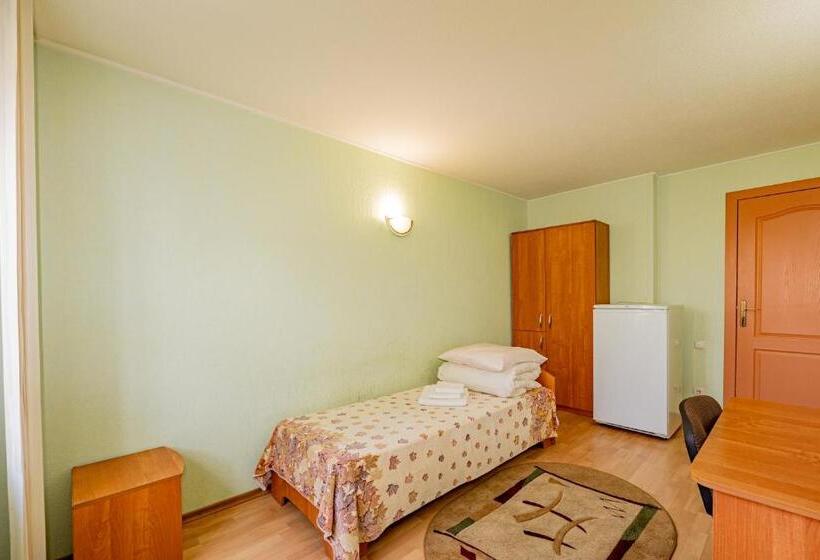 اتاق استاندارد یک نفره, Elektromash