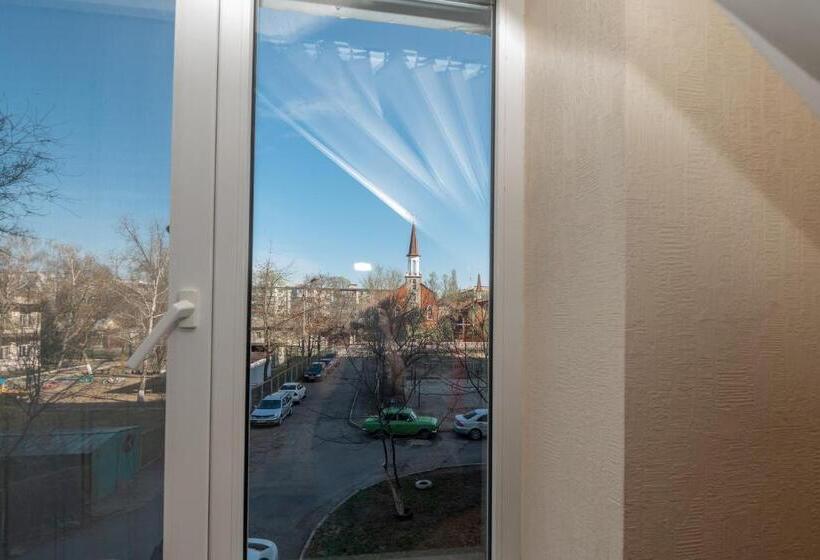 اتاق استاندارد, Elektromash