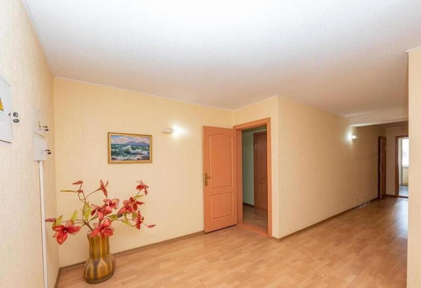 اتاق راحتی سه تخته, Elektromash