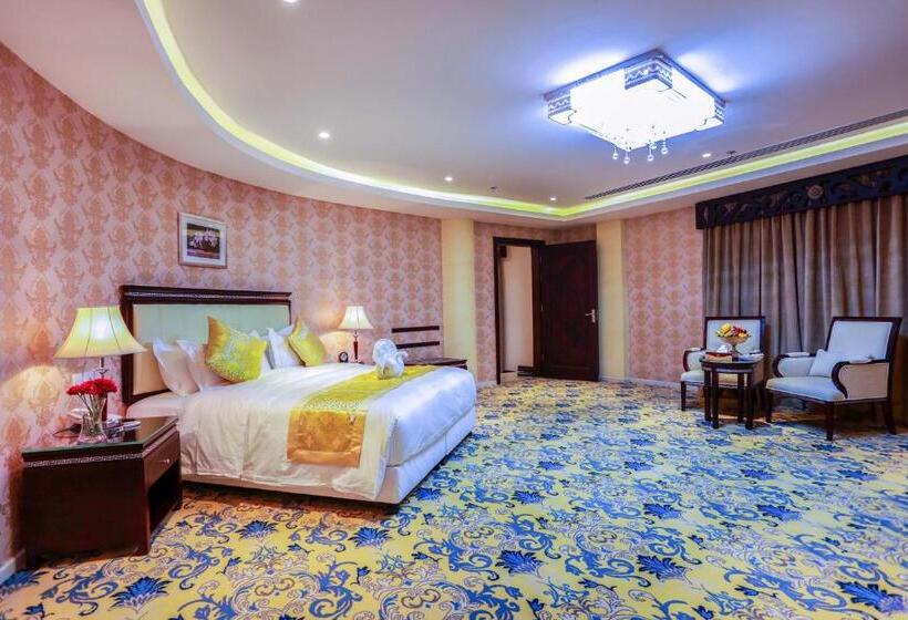 Королевский Люкс, Hala Inn Arar