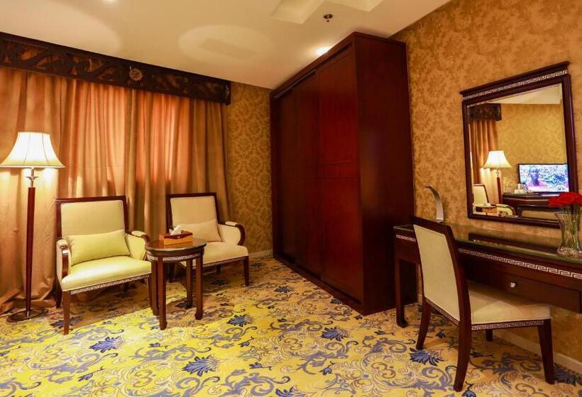 로얄 스위트, Hala Inn Arar