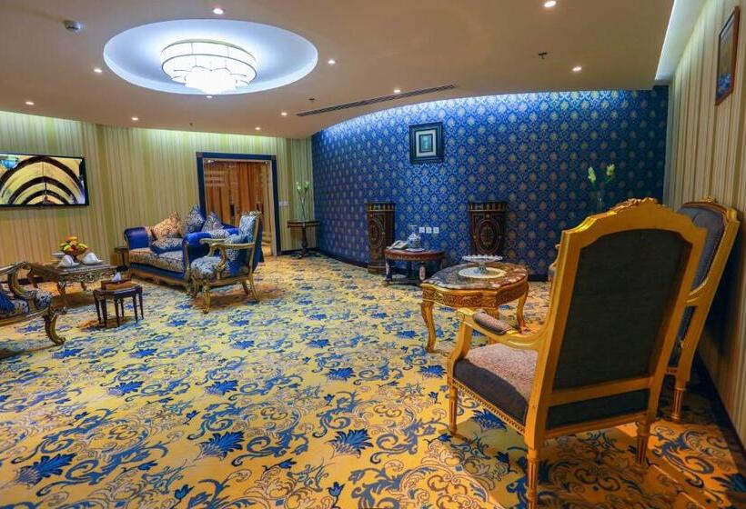 Королевский Люкс, Hala Inn Arar