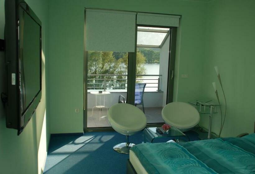 اتاق استاندارد با بالکن, šiker B&b