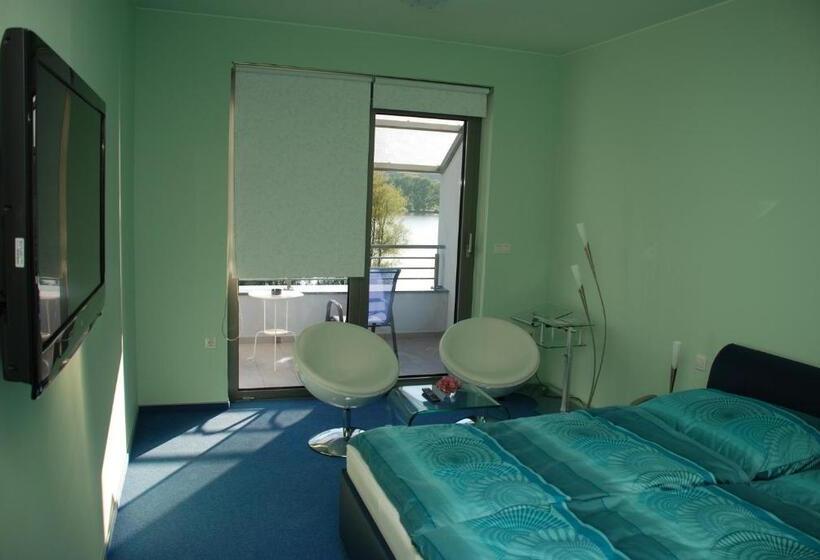 اتاق استاندارد با بالکن, šiker B&b