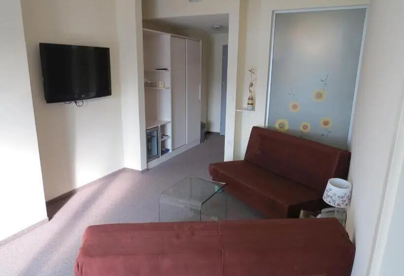 سوئیت با بالکن, šiker B&b