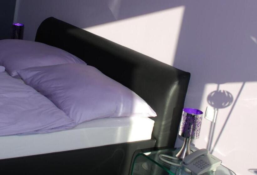 اتاق استاندارد با تراس, šiker B&b
