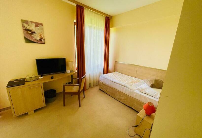 اتاق لوکس, Legend